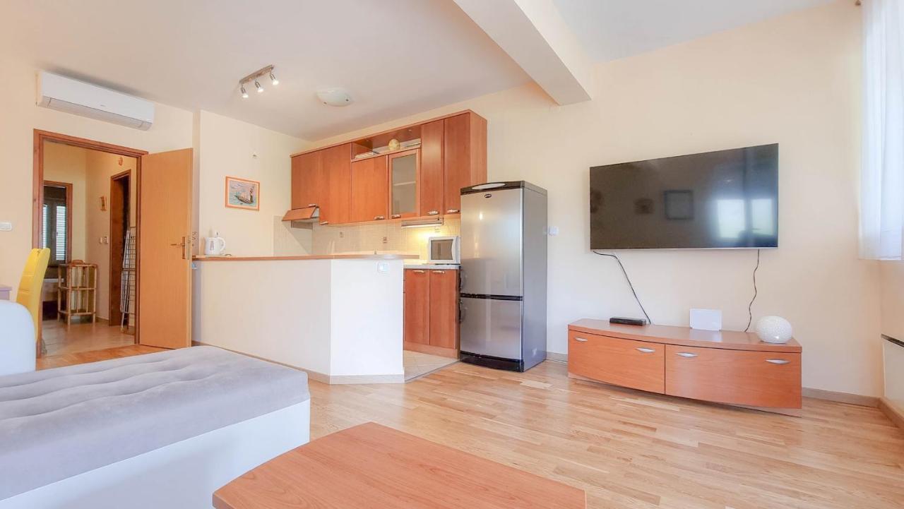 Apartamento Roko Novigrad Istria Exterior foto